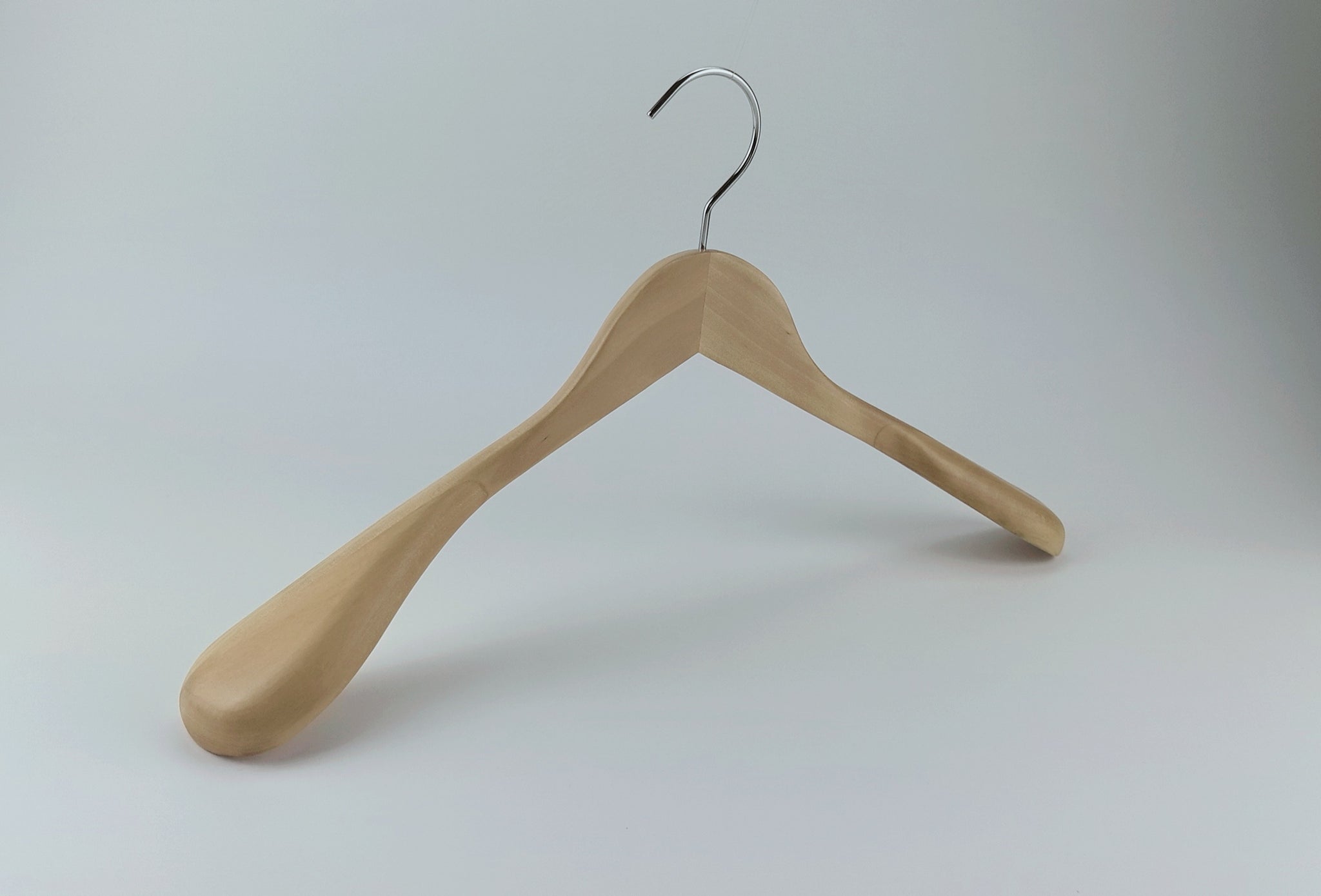 PLH - Cintre en bois avec épaules pour  vestes